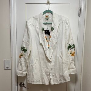 Farm Rio Embroidered White Women's Jacket with shorts. A set